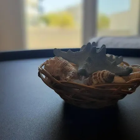 Luxury 1 Bedroom In * 伊利索斯