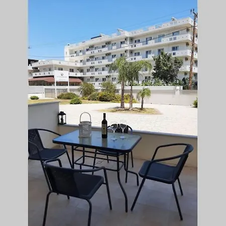 Апартаменты Luxury 1 Bedroom In